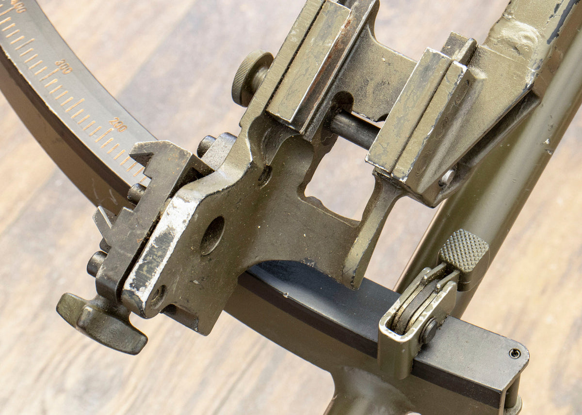HK21 / HK23 Tripod, Model 1101 - Used