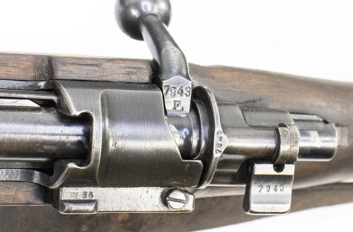 German-Portuguese K98 M937B Mauser Rifle - Historical 8mm Collector's Piece with Crest - Non-Matching Bolt