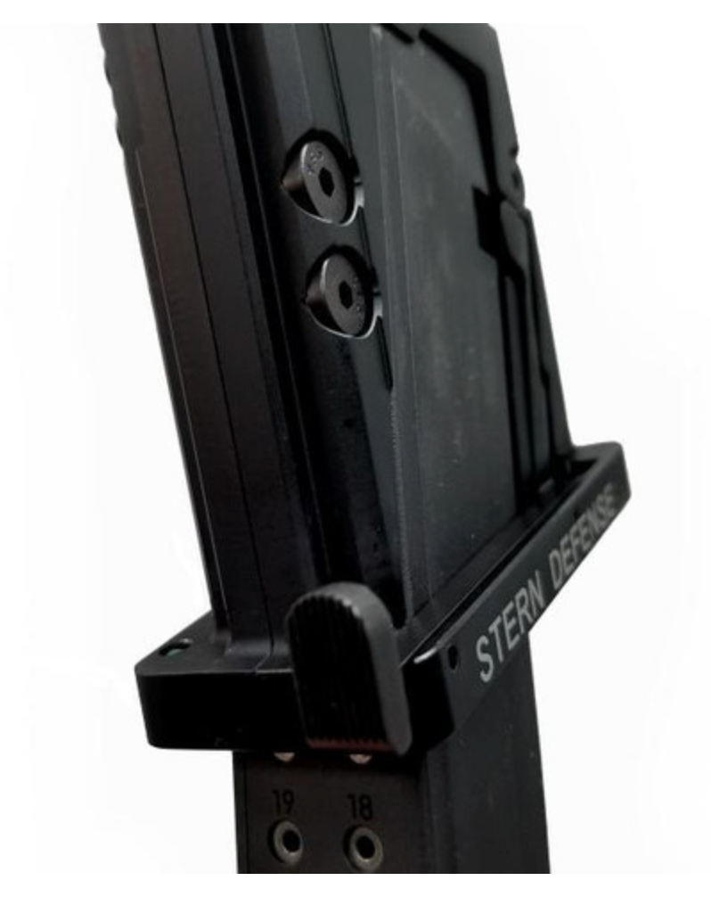 Stern Defense MAG-AD9 AR-15 Magazine Adapter – 9mm / .40 S&W, Glock Mag Compatible