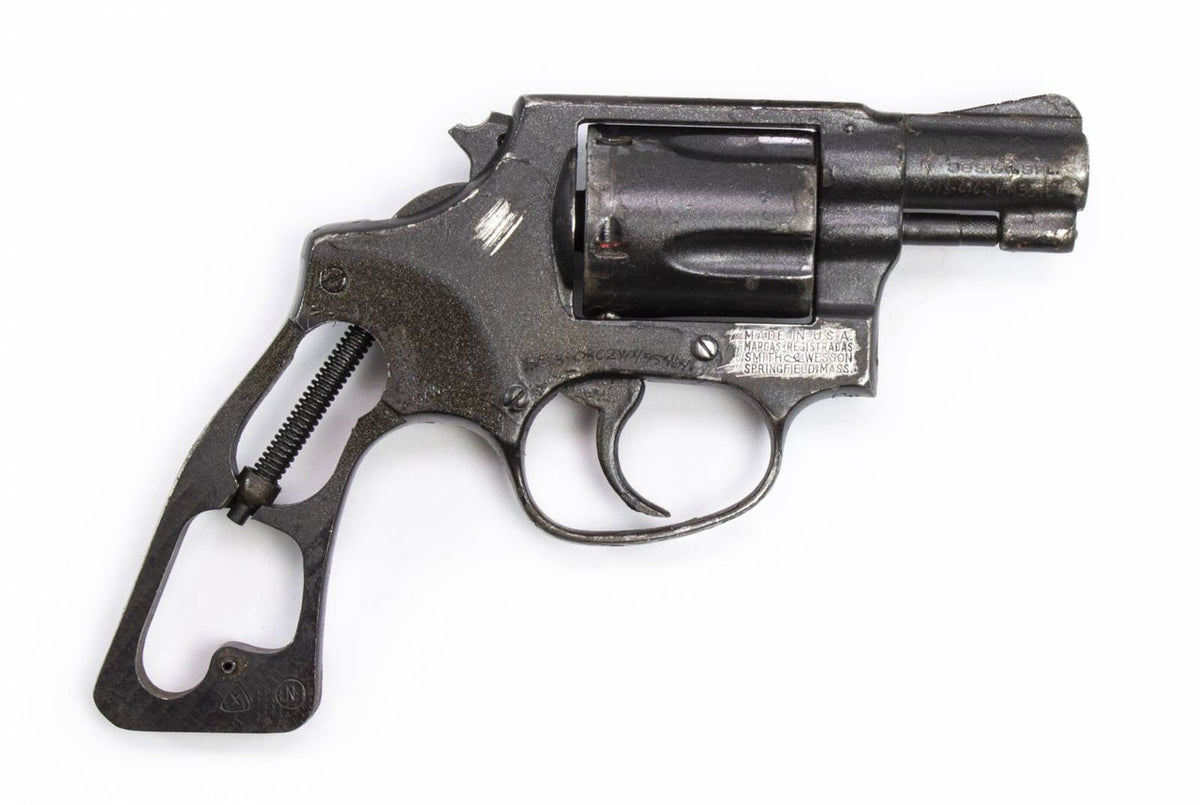 S&W 36, .38 Special 2" BARREL BLUED FIXED SIGHT, SQUARE BUTT