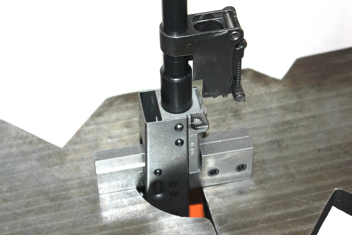AKM Front Trunnion Support Fixture