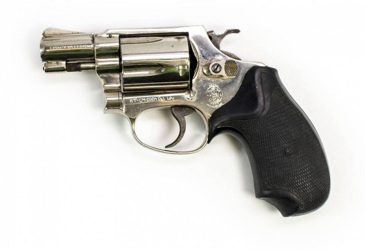S&W Revolver Model 36 .38Spl 2 BBL Fixed Sights Round Butt Nickel