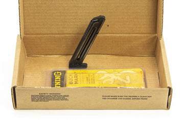 1 NEW BROWNING BUCKMARK .22LR 10RD MAG