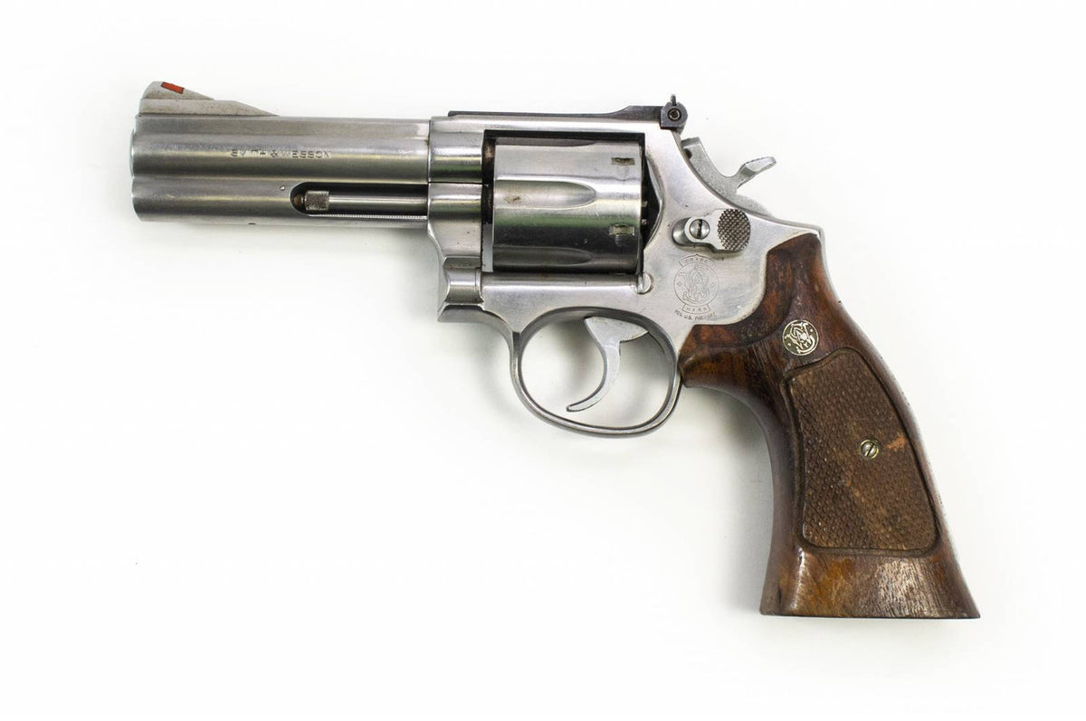 S&W Revolver 686 357 MAG 4 BBL 6 SHOT ADJ SIGHT - STAINLESS W/ WOOD GRIPS