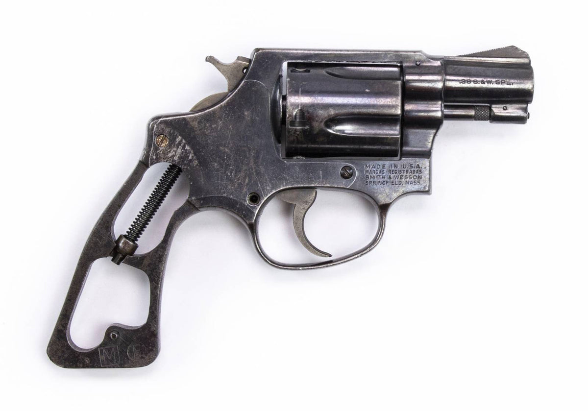 S&W 36, .38 Special 2" BARREL, BLUED, FIXED SIGHT, SQUARE BUTT