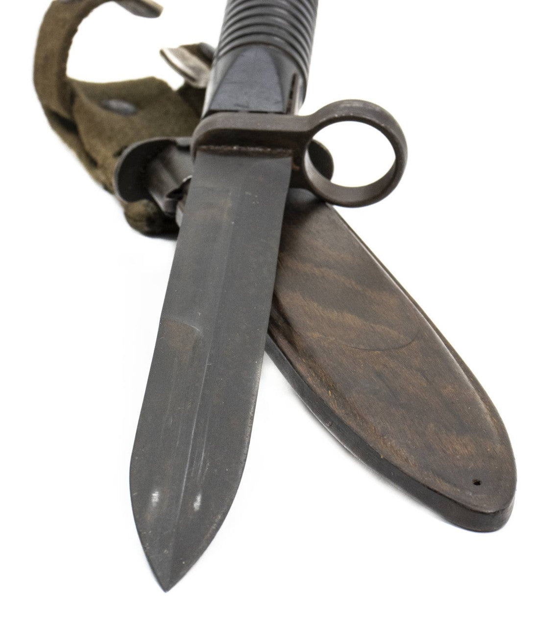 Straight Handle 12 Groove G3 Bayonet with Scabbard in Good Condition