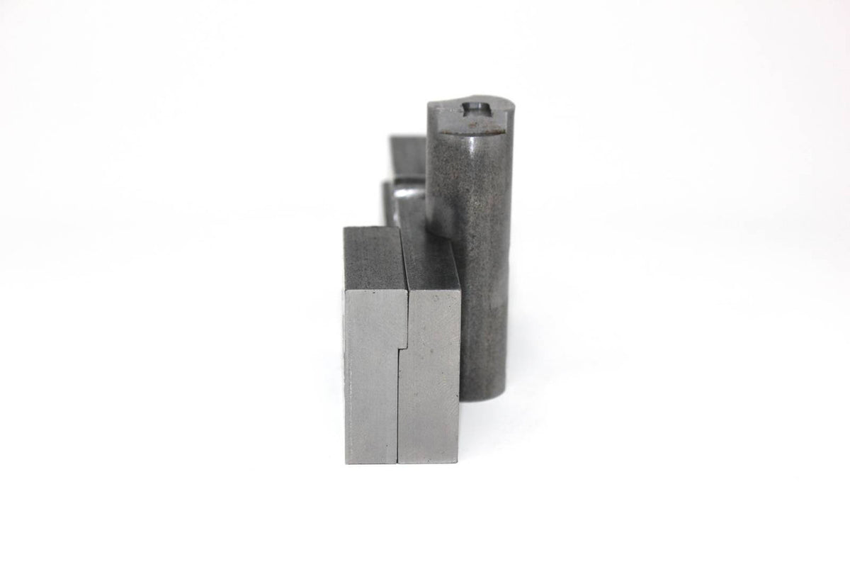 AKM Front Trunnion Support Fixture