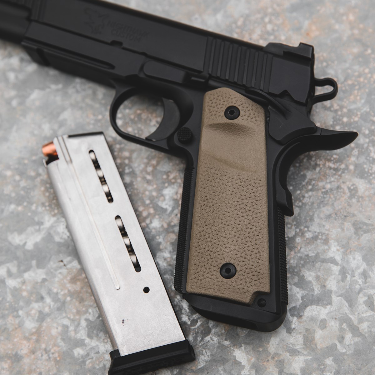 Magpul Industries MOE 1911 Full Size Polymer Grip Panels - Flat Dark Earth — view 2