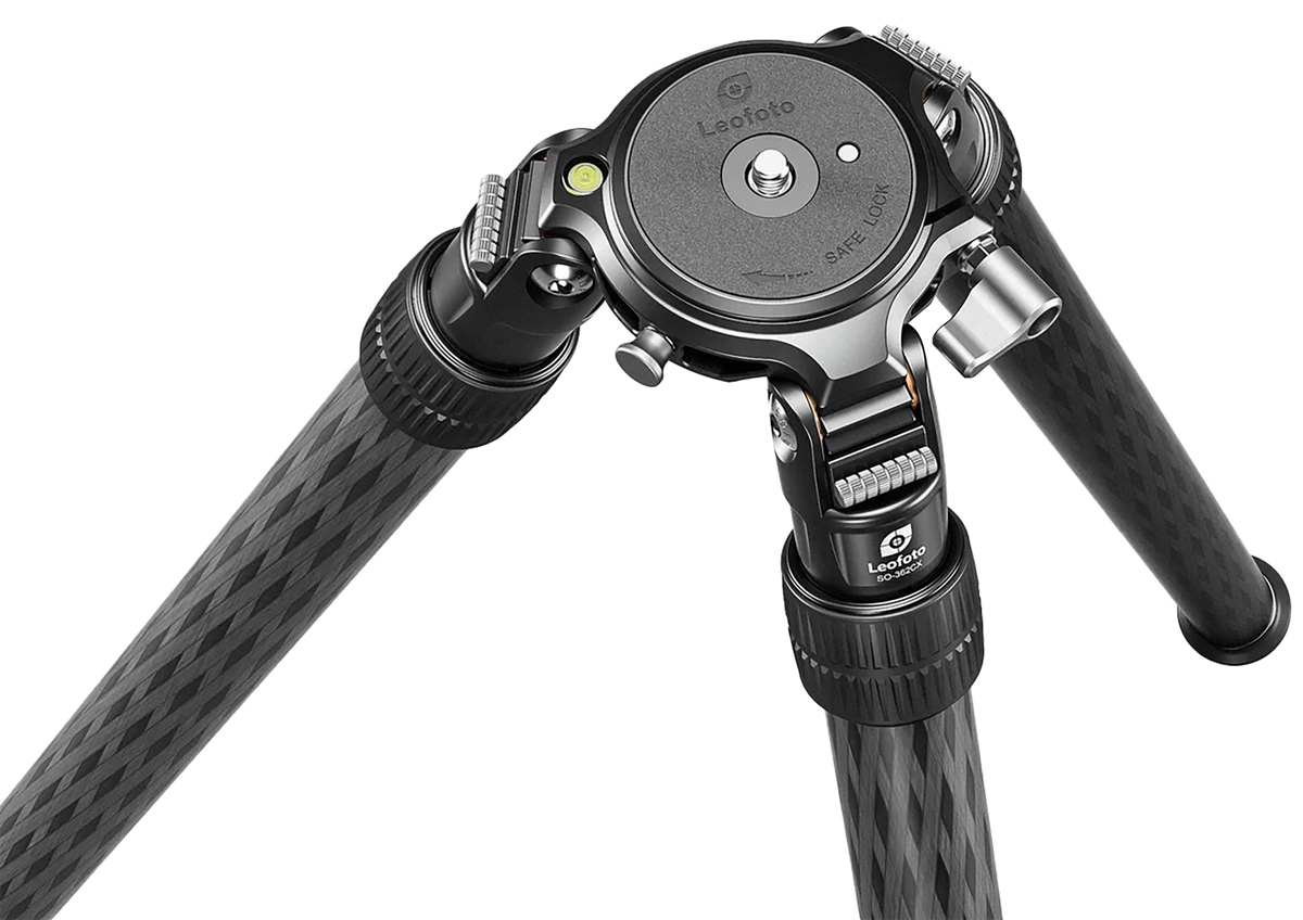 Leofoto USA SO-362CX Inverted 2-Section Carbon Fiber Tripod 5.43"-64.49" — view 2