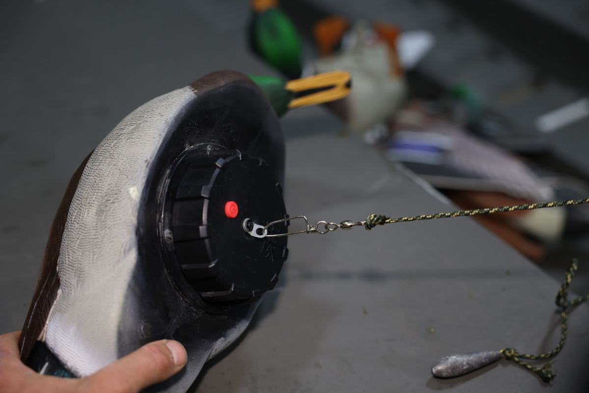 Avian X Power Shaker Mallard Drake Surface Feeder Motion Duck Decoy — view 3